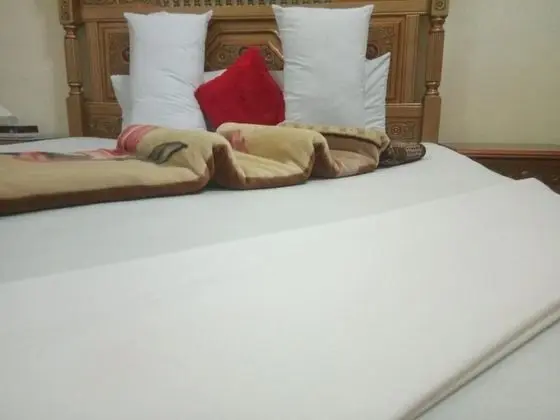 Standard Tek Büyük Yataklı Oda