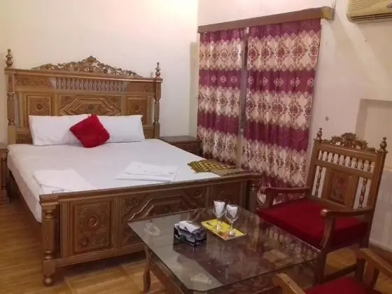 Standard Tek Büyük Yataklı Oda