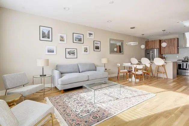 Sıra Ev, Birden Çok Yatak (New Stunning Modern Gem in Unbeatable)
