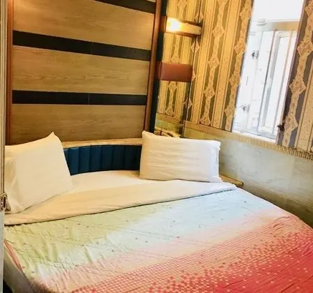Deluxe Room, 1 Queen Bed