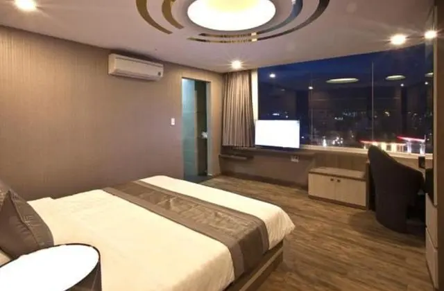Deluxe Tek Büyük veya İki Ayrı Yataklı Oda, Deniz Manzaralı