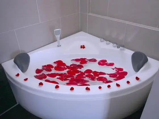 Deluxe Üç Kişilik Oda, Deniz Manzaralı