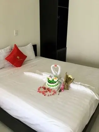 Deluxe Tek Büyük Yataklı Oda, 2 Yatak Odası, Havuz Manzaralı