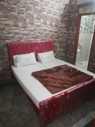Basic Tek Büyük Yataklı Oda
