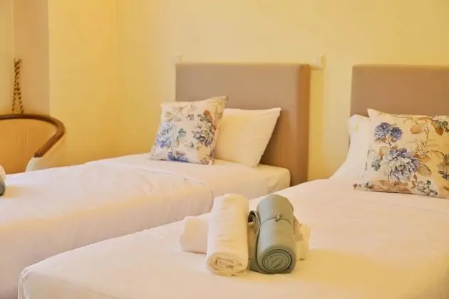 Comfort Tek Büyük veya İki Ayrı Yataklı Oda