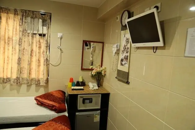 Standard Twin Room