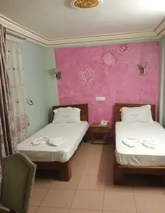 İki Ayrı Yataklı Oda