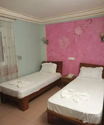 İki Ayrı Yataklı Oda