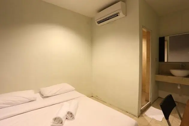 Standard Tek Büyük Yataklı Oda