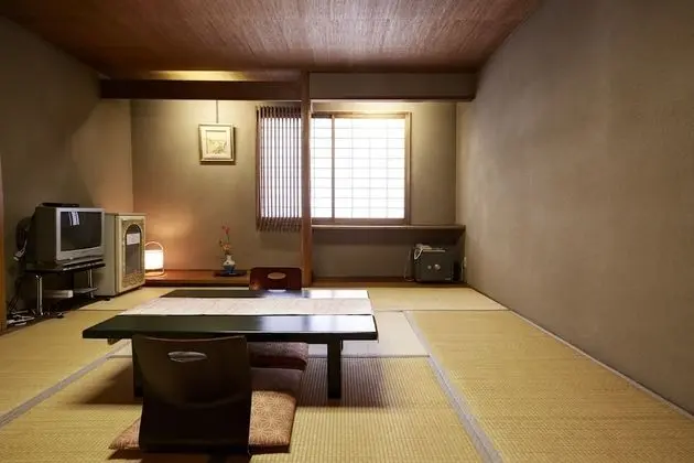 Oda, Sigara İçilmez (Run of House)