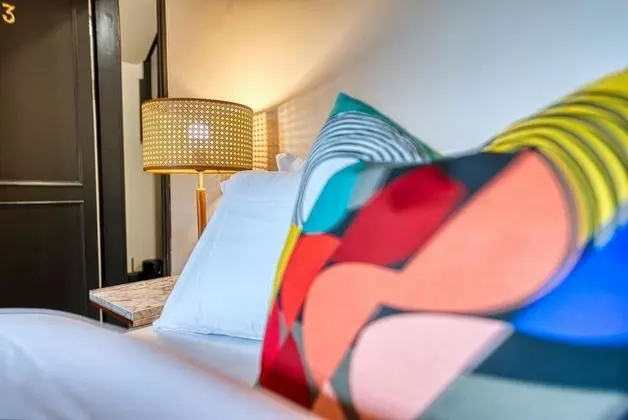 Deluxe Tek Büyük Yataklı Oda, 1 Çift Kişilik Yatak, Sigara İçilmez, Banyolu/Duşlu
