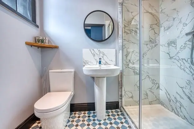 Deluxe Tek Büyük Yataklı Oda, 1 Çift Kişilik Yatak, Sigara İçilmez, Banyolu/Duşlu