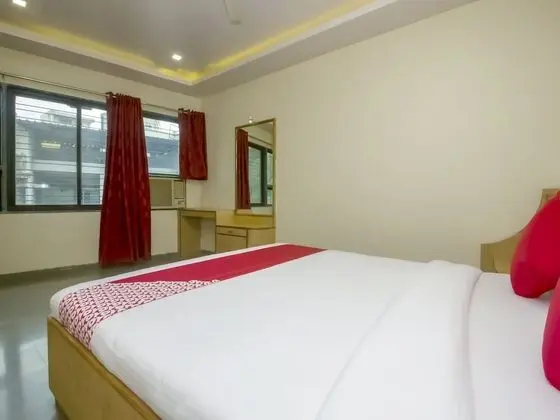 Business Süit, 1 En Büyük (King) Boy Yatak ve Çekyat, Bağlantılı Odalar, Şehir Manzaralı