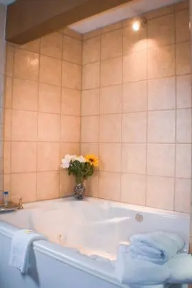 Honeymoon Tek Kişilik Oda, 1 En Büyük (King) Boy Yatak, Sıcak Su Küveti
