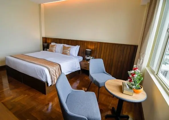 Deluxe Tek Büyük Yataklı Oda