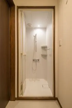 İki Ayrı Yataklı Oda (with Shower)