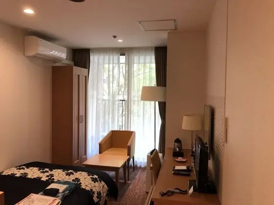 Tek Kişilik Oda, Ortak Banyo