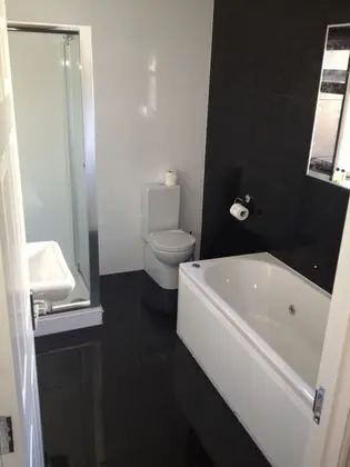 Exclusive Tek Büyük Yataklı Oda