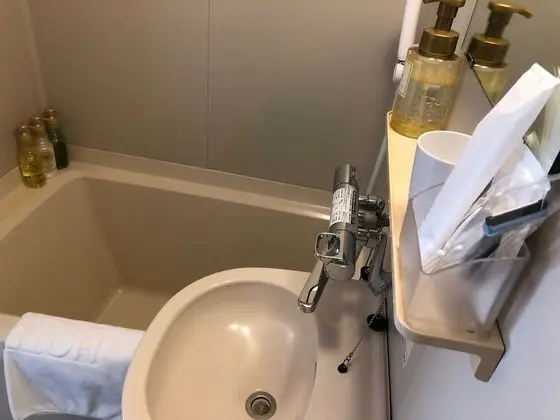Tek Kişilik Oda, Sigara İçilmez