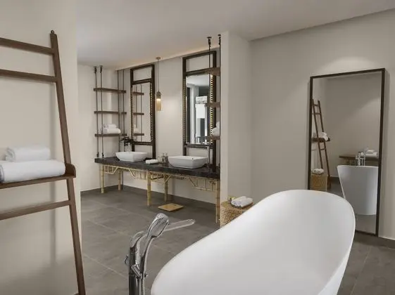 Villa, Denize Sıfır (Pool)