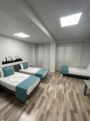 Basic Üç Kişilik Oda