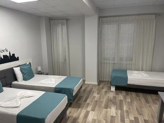 Basic Üç Kişilik Oda