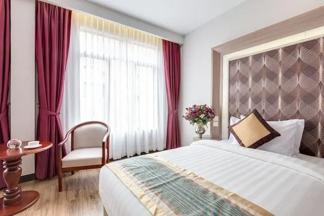 Deluxe Tek Büyük Yataklı Oda