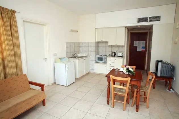 Apart Daire, 2 Yatak Odası, Havuz Manzaralı