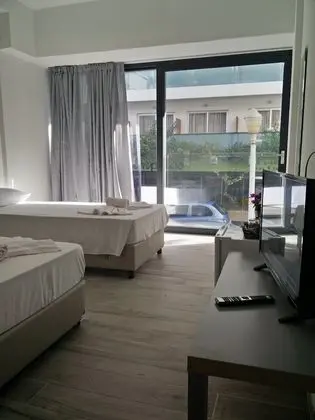 Tek Büyük veya İki Ayrı Yataklı Oda
