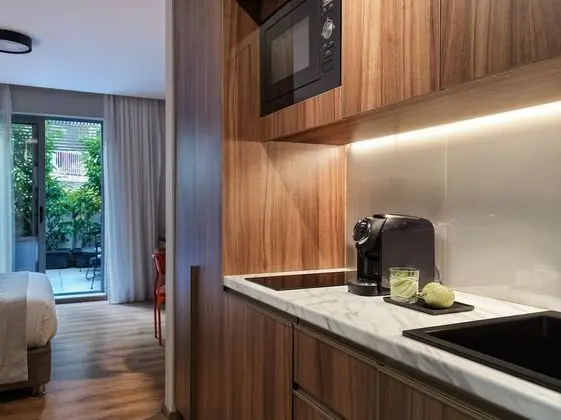 Deluxe Stüdyo Süit, Sıcak Su Havuzu