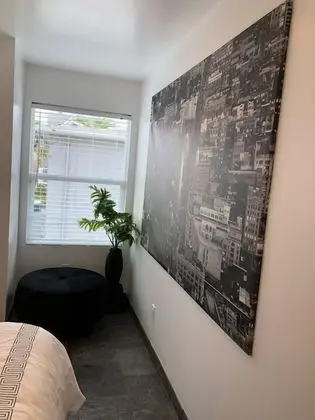 Ev, Birden Çok Yatak (Newest House On The Court! LEED PLATI)