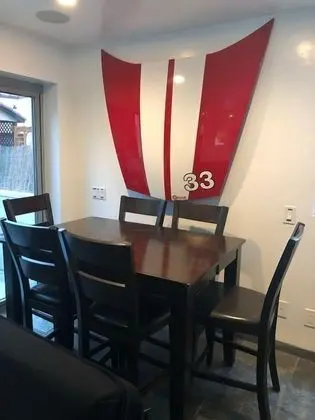 Ev, Birden Çok Yatak (Newest House On The Court! LEED PLATI)