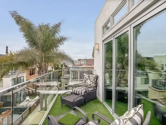 Ev, Birden Çok Yatak (Newest House On The Court! LEED PLATI)