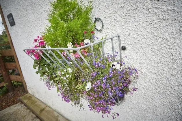 Superior Kulübe, Banyolu/Duşlu (Superior stable )