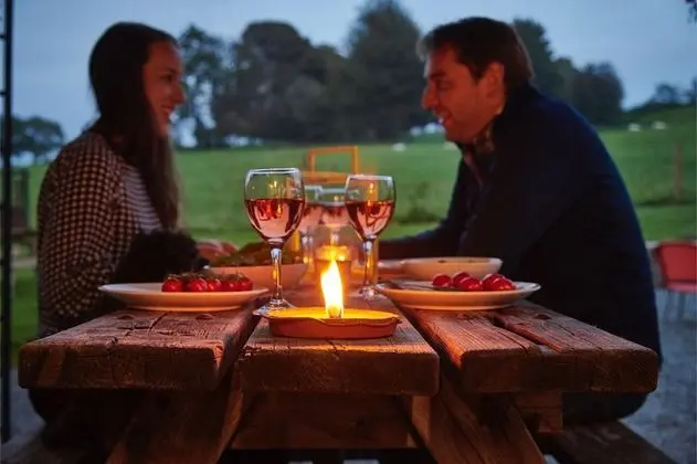 Superior Kulübe, Banyolu/Duşlu (Superior stable )