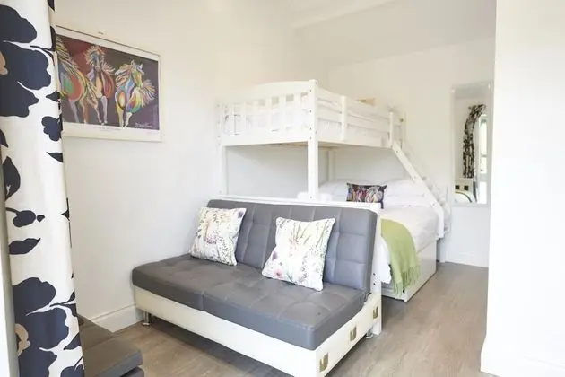 Traditional Kulübe, Banyolu/Duşlu (Stable )