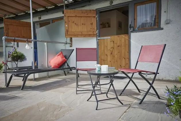 Traditional Kulübe, Banyolu/Duşlu (Stable )