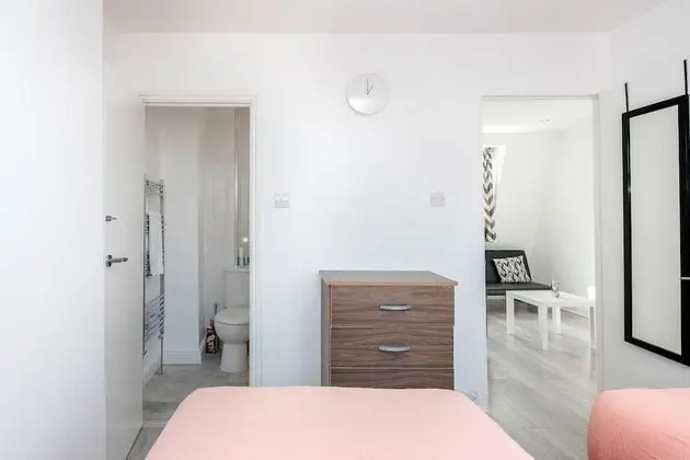 Apart Daire, 2 Tek Kişilik Yatak
