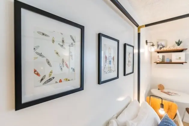 Daire (Newly Renovated Studio | Two blocks f)