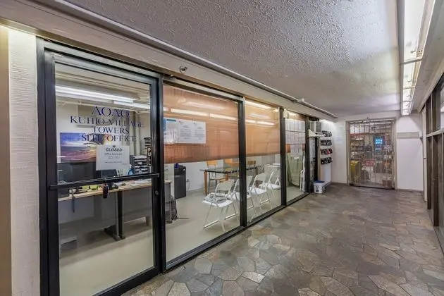 Daire (Newly Renovated Studio | Two blocks f)