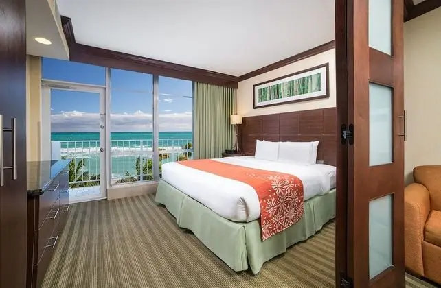 One Bedroom Suite Oceanfront
