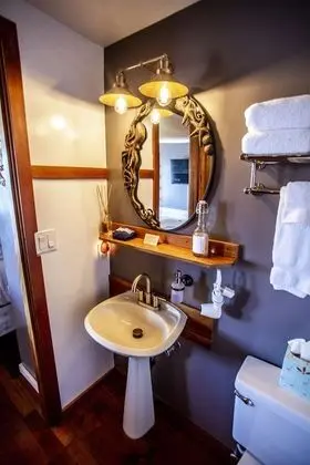 Deluxe Tek Büyük Yataklı Oda (Stateroom 5)