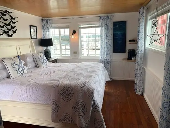 Premier Tek Büyük Yataklı Oda (Stateroom 4)