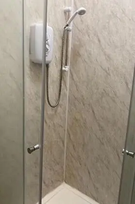Standard Tek Büyük Yataklı Oda (Shared)