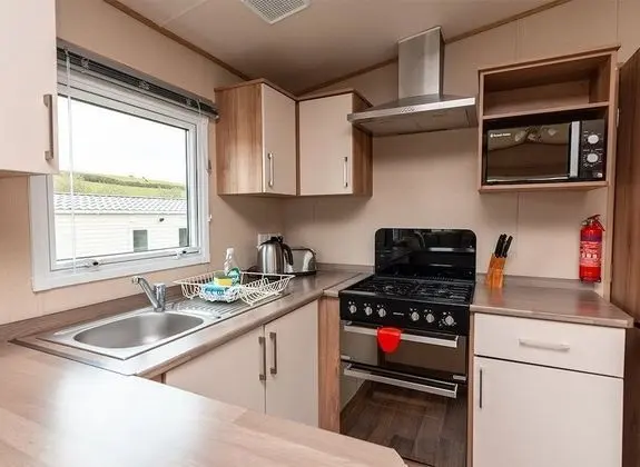 Superior Caravan 2