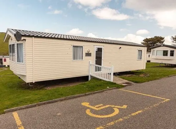Superior Caravan 2 Accessible