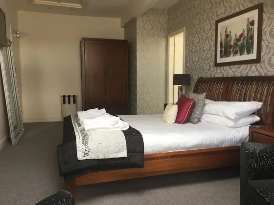 Tek Büyük Yataklı Oda, 1 En Büyük (King) Boy Yatak, Jakuzi, Göl Manzaralı