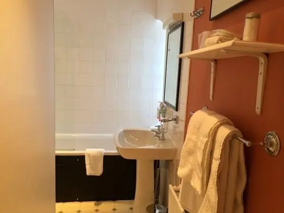 Honeymoon Tek Büyük Yataklı Oda (4 Poster Bed)
