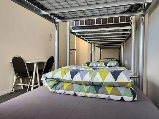 Comfort Ortak Ranzalı Oda, Sadece kadınlar için, Sigara İçilmez, Ortak Banyo