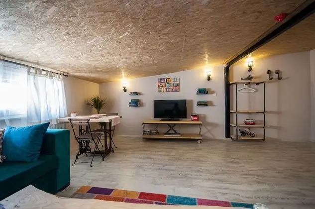 Çatı Katı Süiti (Penthouse)